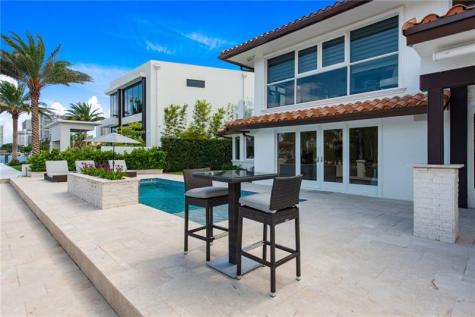3091 NE 42nd Street Fort Lauderdale FL 33308-____