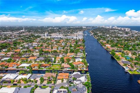 3091 NE 42nd Street Fort Lauderdale FL 33308-____