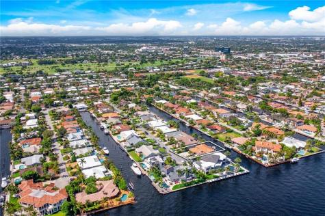 3091 NE 42nd Street Fort Lauderdale FL 33308-____