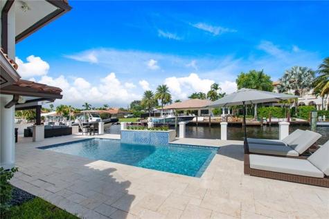 3091 NE 42nd Street Fort Lauderdale FL 33308-____