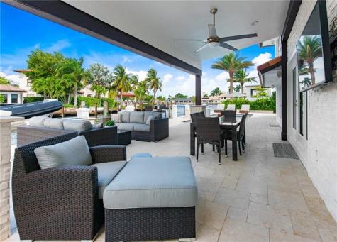 3091 NE 42nd Street Fort Lauderdale FL 33308-____