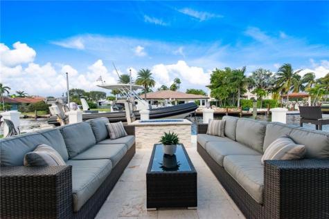 3091 NE 42nd Street Fort Lauderdale FL 33308-____