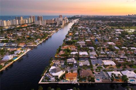 3091 NE 42nd Street Fort Lauderdale FL 33308-____