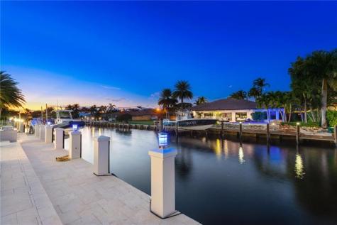 3091 NE 42nd Street Fort Lauderdale FL 33308-____