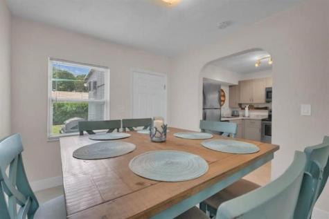 416 56TH Street West Palm Beach FL 33407