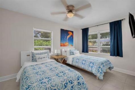 416 56TH Street West Palm Beach FL 33407