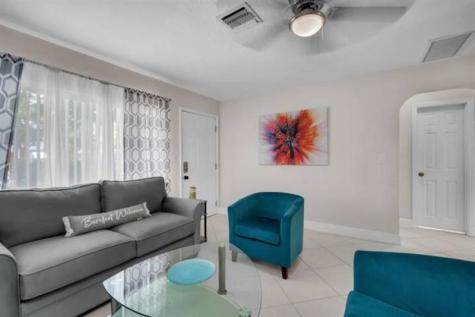 416 56TH Street West Palm Beach FL 33407