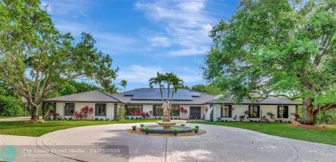 10300 Prestwick Road Boynton Beach FL 33436