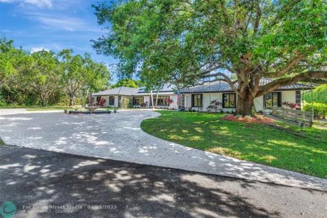 10300 Prestwick Road Boynton Beach FL 33436