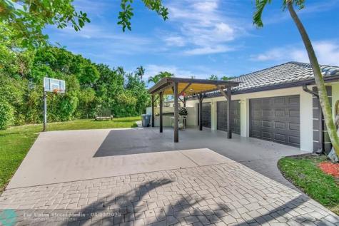 10300 Prestwick Road Boynton Beach FL 33436