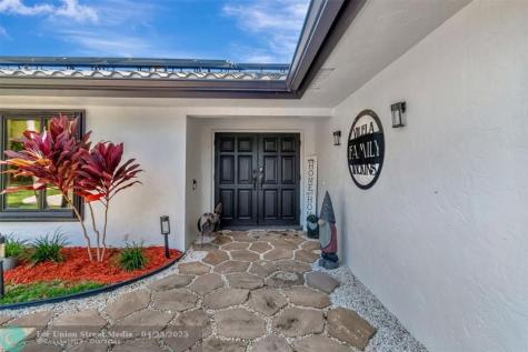 10300 Prestwick Road Boynton Beach FL 33436