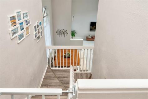 621 Lakeshore Terrace Davie FL 33325