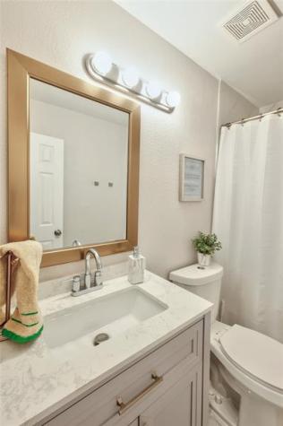 621 Lakeshore Terrace Davie FL 33325