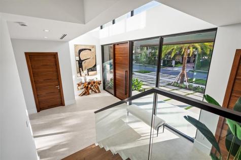 2000 Harbourview Drive Fort Lauderdale FL 33316
