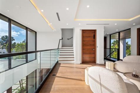 2000 Harbourview Drive Fort Lauderdale FL 33316