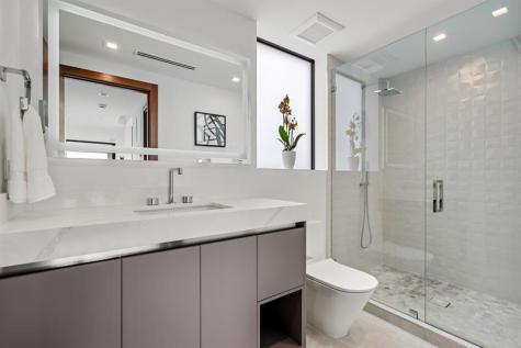 2000 Harbourview Drive Fort Lauderdale FL 33316