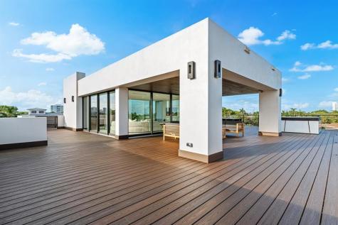 2000 Harbourview Drive Fort Lauderdale FL 33316