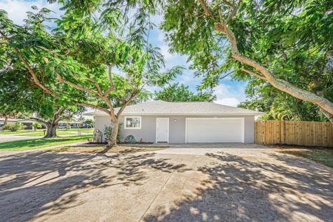 300 Riomar Drive Port St Lucie FL 34952