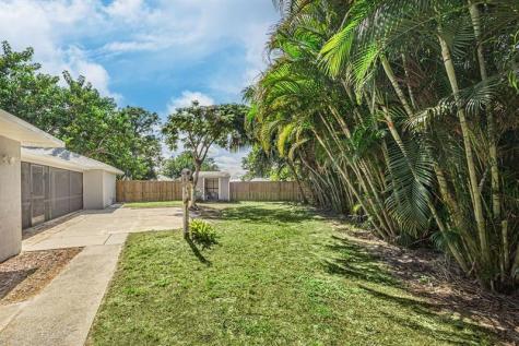 300 Riomar Drive Port St Lucie FL 34952