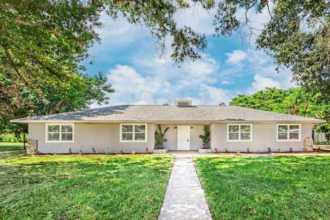 300 Riomar Drive Port St Lucie FL 34952