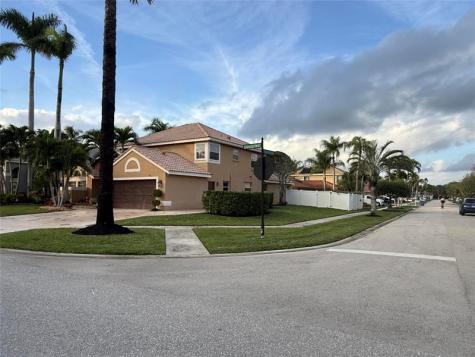 5532 Descartes Circle Boynton Beach FL 33472