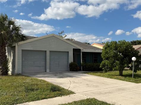 5067 Canal Circle E Lake Worth FL 33467