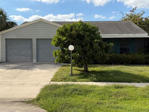 5067 Canal Circle E Lake Worth FL 33467