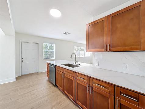 4811 SW 20th Street West Park FL 33023