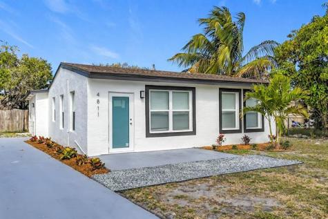 4811 SW 20th Street West Park FL 33023
