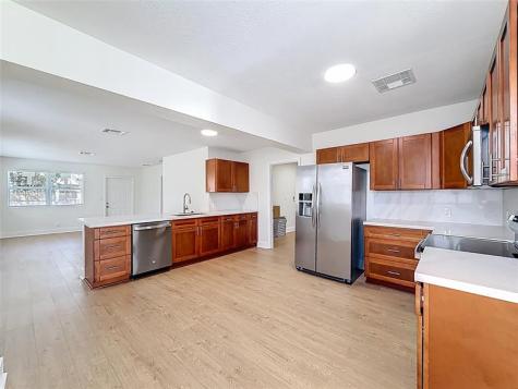 4811 SW 20th Street West Park FL 33023