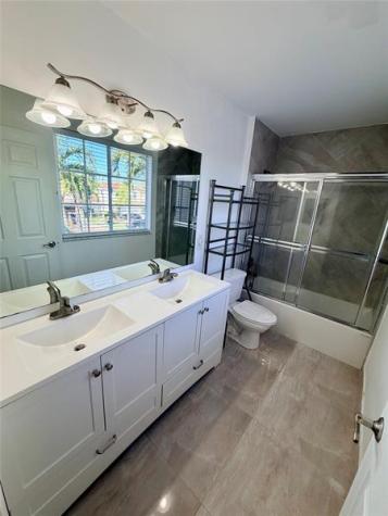 5171 NW 87th Terrace Lauderhill FL 33351