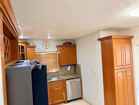 5171 NW 87th Terrace Lauderhill FL 33351