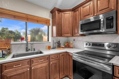 8621 NW 46th Court Lauderhill FL 33351