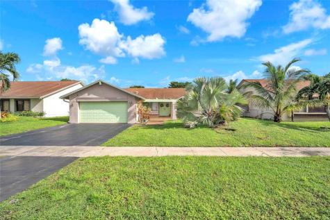 8621 NW 46th Court Lauderhill FL 33351