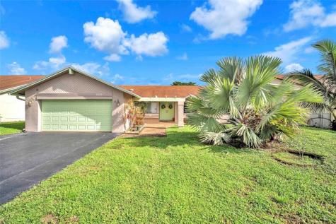 8621 NW 46th Court Lauderhill FL 33351