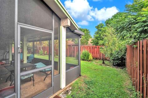 8621 NW 46th Court Lauderhill FL 33351
