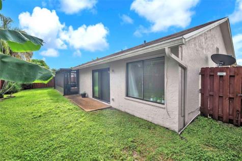 8621 NW 46th Court Lauderhill FL 33351