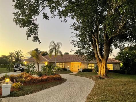 10477 NW 4th Street Coral Springs FL 33071
