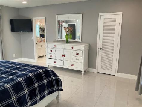 10477 NW 4th Street Coral Springs FL 33071