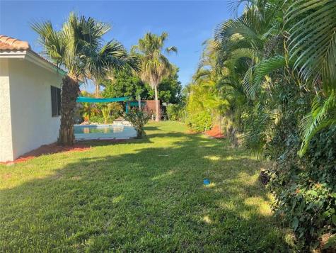 10477 NW 4th Street Coral Springs FL 33071