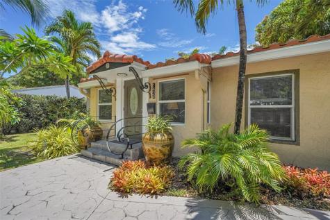 1438 Fletcher Street Hollywood FL 33020