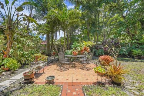 1438 Fletcher Street Hollywood FL 33020