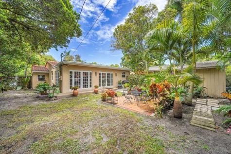 1438 Fletcher Street Hollywood FL 33020