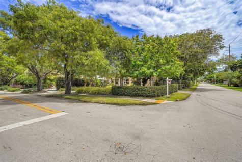1438 Fletcher Street Hollywood FL 33020