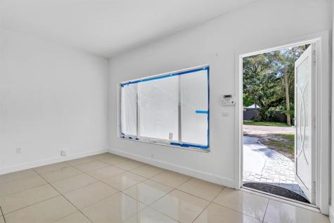 16010 NE 5th Avenue Miami FL 33162