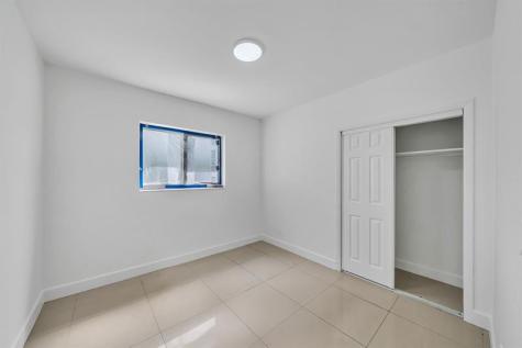 16010 NE 5th Avenue Miami FL 33162