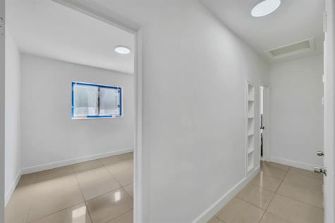 16010 NE 5th Avenue Miami FL 33162
