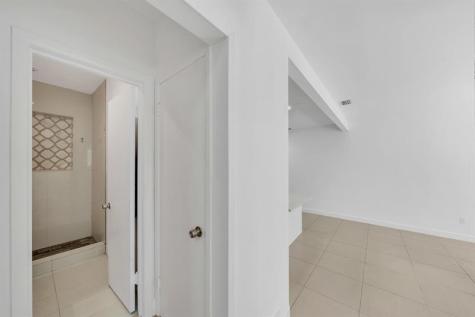 16010 NE 5th Avenue Miami FL 33162