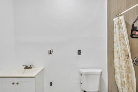 16010 NE 5th Avenue Miami FL 33162