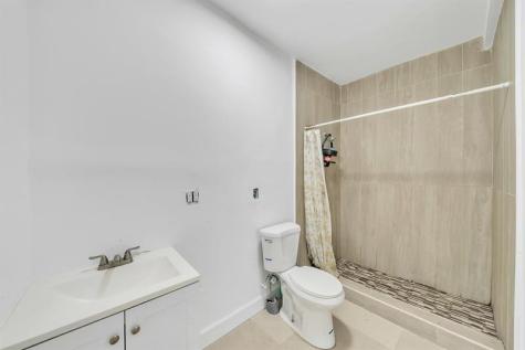 16010 NE 5th Avenue Miami FL 33162